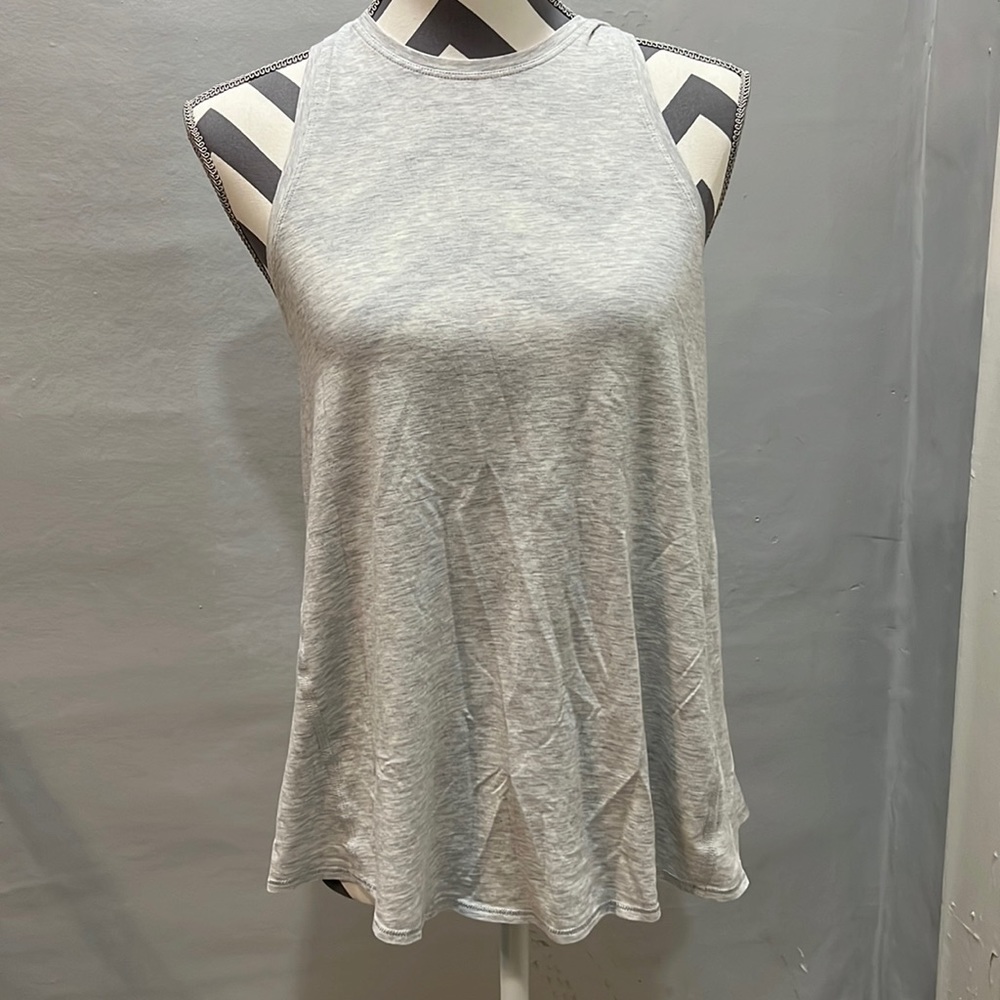 Lulu Lemon swing back top